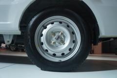 金杯 骐运 41马力 4.2米纯电动封闭货车