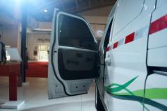 金杯 骐运 41马力 4.2米纯电动封闭货车