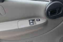 东风电动 EV350 7.2T 4.13米单排纯电动厢式轻卡(EQ5070XXYACBEV)75.25kWh
