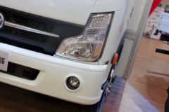 东风电动 凯普特 7.32T 3.35米单排纯电动厢式轻卡(EQ5070XXYACBEV) 东风电动 凯普特 7.32T 3.35米单排纯电动厢式轻卡(EQ5070XXYACBEV)