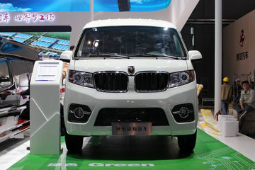 SRM鑫源 小海狮X30 20马力 4.2米纯电动封闭厢式货车