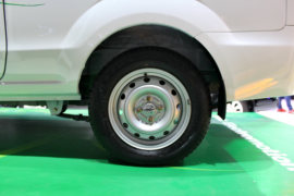 小海狮EV&nbsp;电动封闭厢货底盘图片