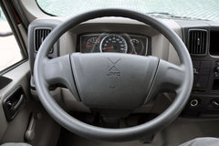 江铃 凯锐800H 基本款 152马力 5.1米单排厢式轻卡(宽体)(JX5087XXYXKA2) 江铃 凯锐800H 基本款 152马力 5.1米单排厢式轻卡(宽体)(JX5087XXYXKA2)