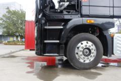 青岛解放 JH6重卡 500马力 6X2R牵引车(CA4250P25K24T2E5)