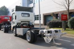 解放 J6F 4.5T 3.66米单排纯电动厢式轻卡底盘(CA5042XXYP40LEVA84-3)