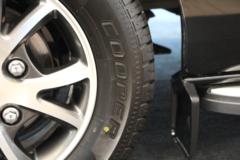 福特汽车 途睿欧Titanium 精睿版自动 203马力 2.0T 封闭式货车(JX6503PD-L5)