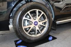 福特汽车 途睿欧Titanium 精睿版自动 203马力 2.0T 封闭式货车(JX6503PD-L5)