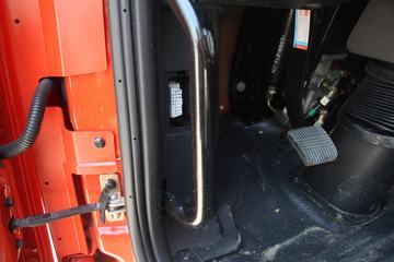 ���� ������D9 160���� 4X2 6.8����ʽ�ػ�������ͼƬ