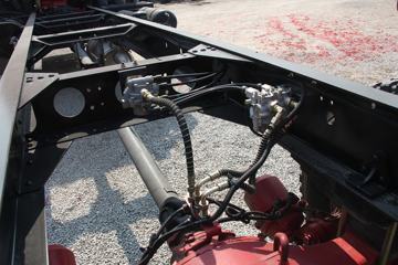 ���� ������D9 160���� 4X2 6.8����ʽ�ػ�������ͼƬ