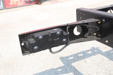 ���� ������D9 160���� 4X2 6.8����ʽ�ػ�������ͼƬ
