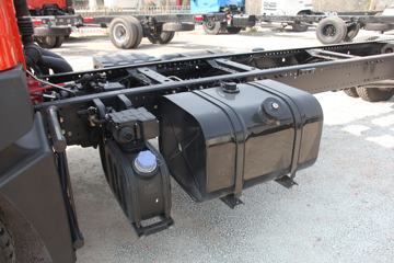 ���� ������D9 160���� 4X2 6.8����ʽ�ػ�������ͼƬ