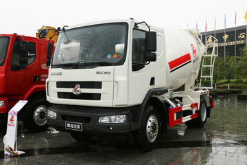 东风柳汽 乘龙M3 130马力 4X2 4方混凝土搅拌车(延龙)(LZL5161GJB)