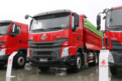 东风柳汽 乘龙H7 385马力 6X4 5.6米自卸车(渣土车)(LZ3251M5DB)