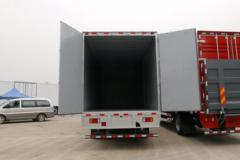 东风柳汽 新乘龙M3中卡 210马力 4X2 7.65米厢式载货车(LZ5163XXYM3AB)