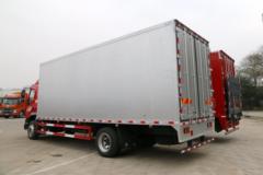 东风柳汽 新乘龙M3中卡 210马力 4X2 7.65米厢式载货车(LZ5163XXYM3AB)