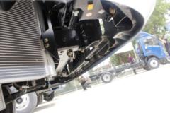 现代商用车 致道300M 129马力 4.18米单排轻卡底盘(CNJ1040ZDB33V)