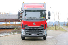东风柳汽 新乘龙M3中卡 210马力 4X2 7.65米厢式载货车(LZ5163XXYM3AB)