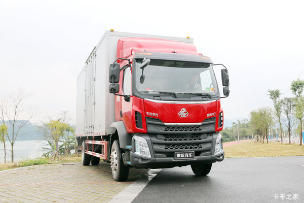 东风柳汽 新乘龙M3中卡 180马力 4X2 7.65米厢式载货车(LZ5163XXYM3AB)