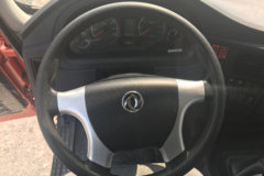东风特商 中卡 180马力 6.75米排半仓栅式载货车(EQ5166CCYF)