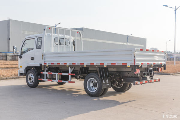 商丘市风云汽车贸易有限公司上汽跃进X100-33优惠促销幅度巨大