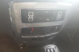 风菱&nbsp;载货车驾驶室                                               图片