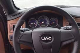 V6&nbsp;皮卡驾驶室                                               图片