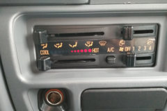 庆铃 五十铃600P 120马力 3.8米排半栏板轻卡(QL1040A1HH)