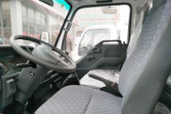 庆铃 五十铃600P 120马力 3.8米排半栏板轻卡(QL1040A1HH)