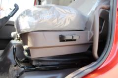 东风柳汽 新乘龙M3中卡 190马力 4X2 6.8米载货车底盘(LZ1166M3ABT) 东风柳汽 新乘龙M3中卡 190马力 4X2 6.8米载货车底盘(LZ1166M3ABT)