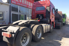 陕汽重卡 德龙新M3000 标柜版 375马力 6X4牵引车(SX4250MB4)