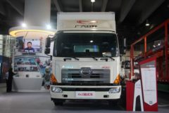 广汽日野 700系列重卡 265马力 4X2 9.72米厢式载货车(YC5180XXYFH8JW5)