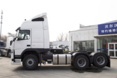 沃尔沃 新FM重卡 460马力 6X2R牵引车(后提升桥)(国五)