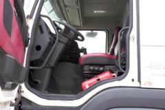 沃尔沃 FMX重卡 420马力 8X4专用车(底盘)