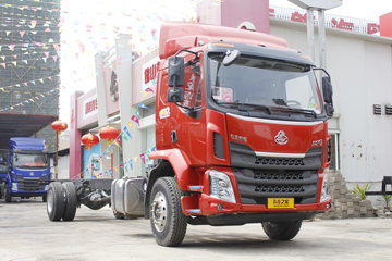 东风柳汽 新乘龙M3中卡 220马力 4X2 9.8米厢式载货车底盘(LZ5185XXYM3AB)