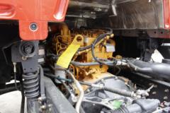 东风柳汽 新乘龙M3中卡 220马力 4X2 9.8米厢式载货车底盘(LZ5185XXYM3AB)