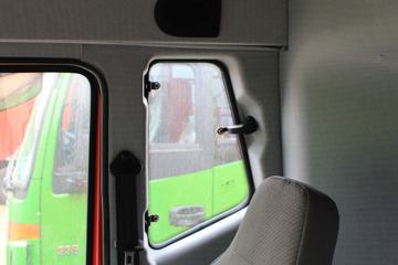 һ����� J6L�п� 180���� 4X2 6.8�ײ�դʽ�ػ���(CA5160CCYP62K1L4E5)ͼƬ