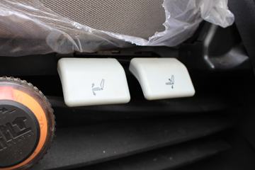 һ����� J6L�п� 180���� 4X2 6.8�ײ�դʽ�ػ���(CA5160CCYP62K1L4E5)ͼƬ