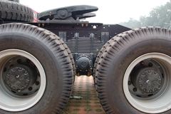 陕汽 奥龙重卡 336马力 6X4 牵引车(中长高顶)(SX4255TT294)