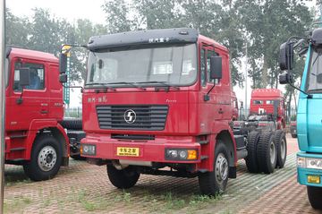 陕汽 德龙F2000重卡 300马力 6X4 5.8米自卸底盘车(SX3255DN3841)