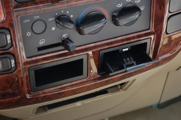 С��� 109���� 3.12��˫�������ῨͼƬ