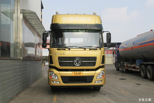 东风商用车 天龙重卡 2018款新启航北方版 450马力 6X4危险品牵引车(DFH4250A6)