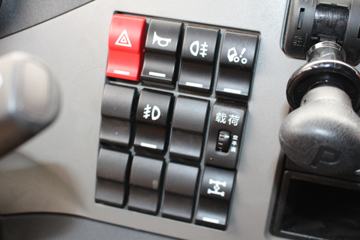 һ����� J6P�ؿ� �ʻݰ� 350���� 8X4 9.5�ײ�դʽ�ػ���(CA5310CCYP66K2L7T4E5)ͼƬ