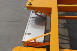 40英尺系列&nbsp;集装箱式半挂车外观图片