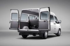 江铃汽车 特顺 2017款 116马力 6/7/8座 短轴 2.8T柴油 中顶商运型