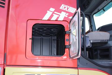 ���� ŷ��EST-A 6ϵ�ؿ� �������� 460���� 6X4 AMT�Զ���ǣ����ͼƬ