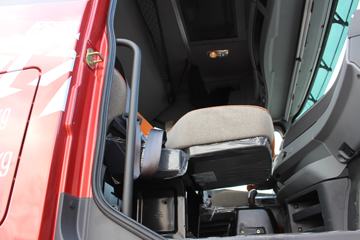 ���� ŷ��EST-A 6ϵ�ؿ� �������� 460���� 6X4 AMT�Զ���ǣ����ͼƬ