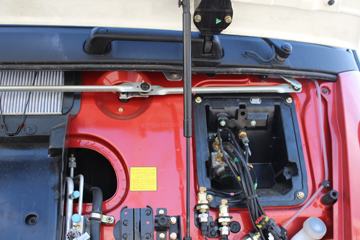 ���� ŷ��EST-A 6ϵ�ؿ� �������� 460���� 6X4 AMT�Զ���ǣ����ͼƬ