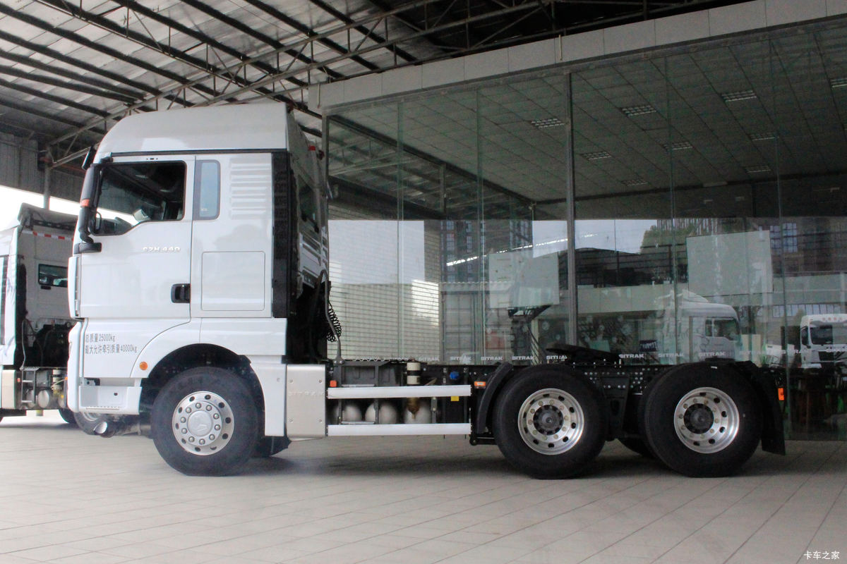й ǵ¿SITRAK C7Hؿ 440 6X4ΣƷǣ(ZZ4256V324HE1W)                                                