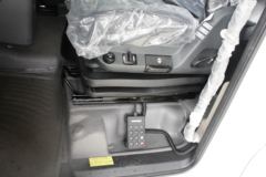 中国重汽 汕德卡SITRAK C7H重卡 440马力 6X4危险品牵引车(ZZ4256V324HE1W)