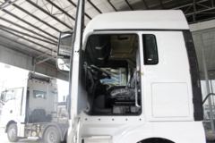 中国重汽 汕德卡SITRAK C7H重卡 440马力 6X4危险品牵引车(ZZ4256V324HE1W)
